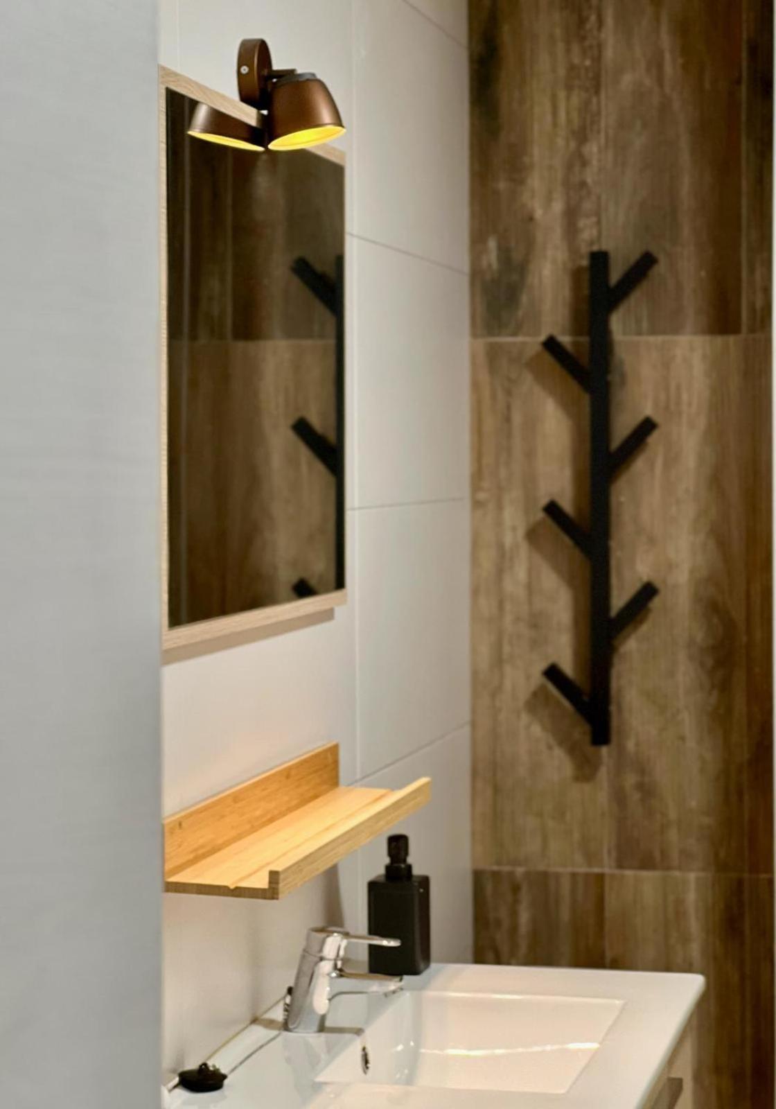 Apartamentos De Pradas فالنسيا المظهر الخارجي الصورة