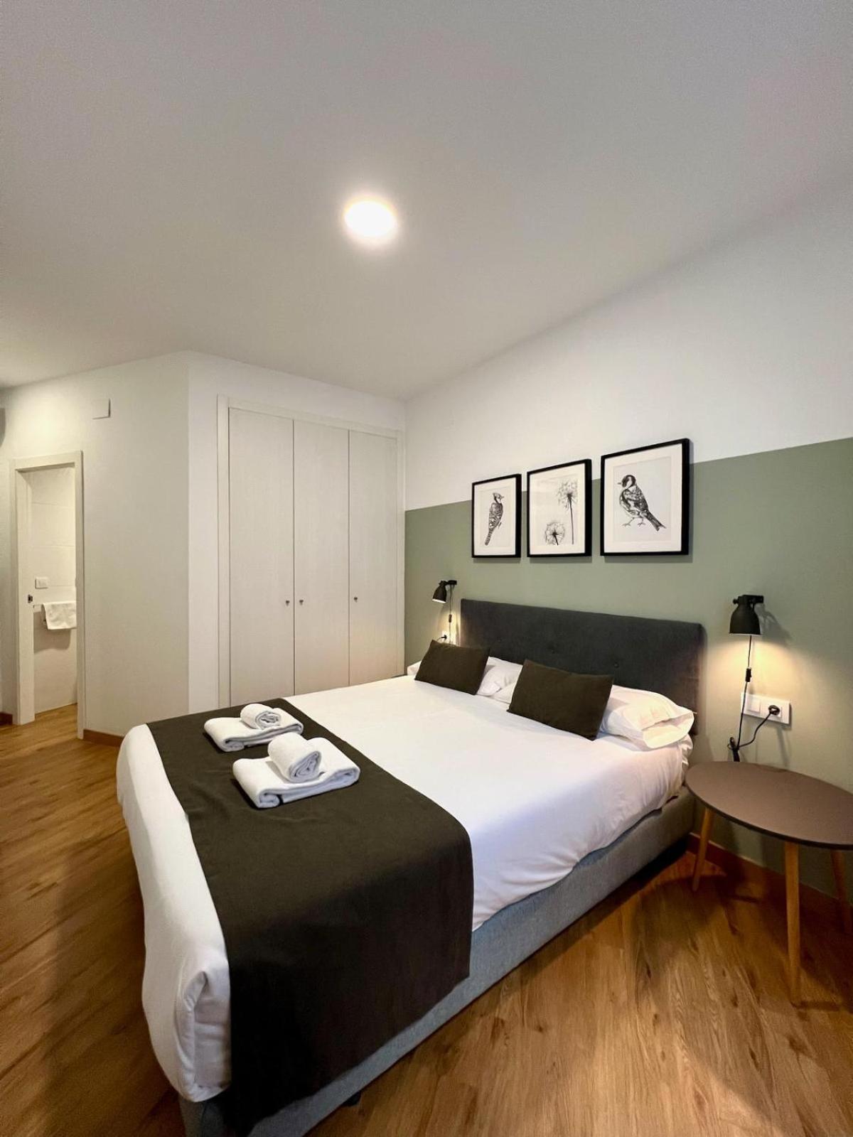 Apartamentos De Pradas فالنسيا المظهر الخارجي الصورة