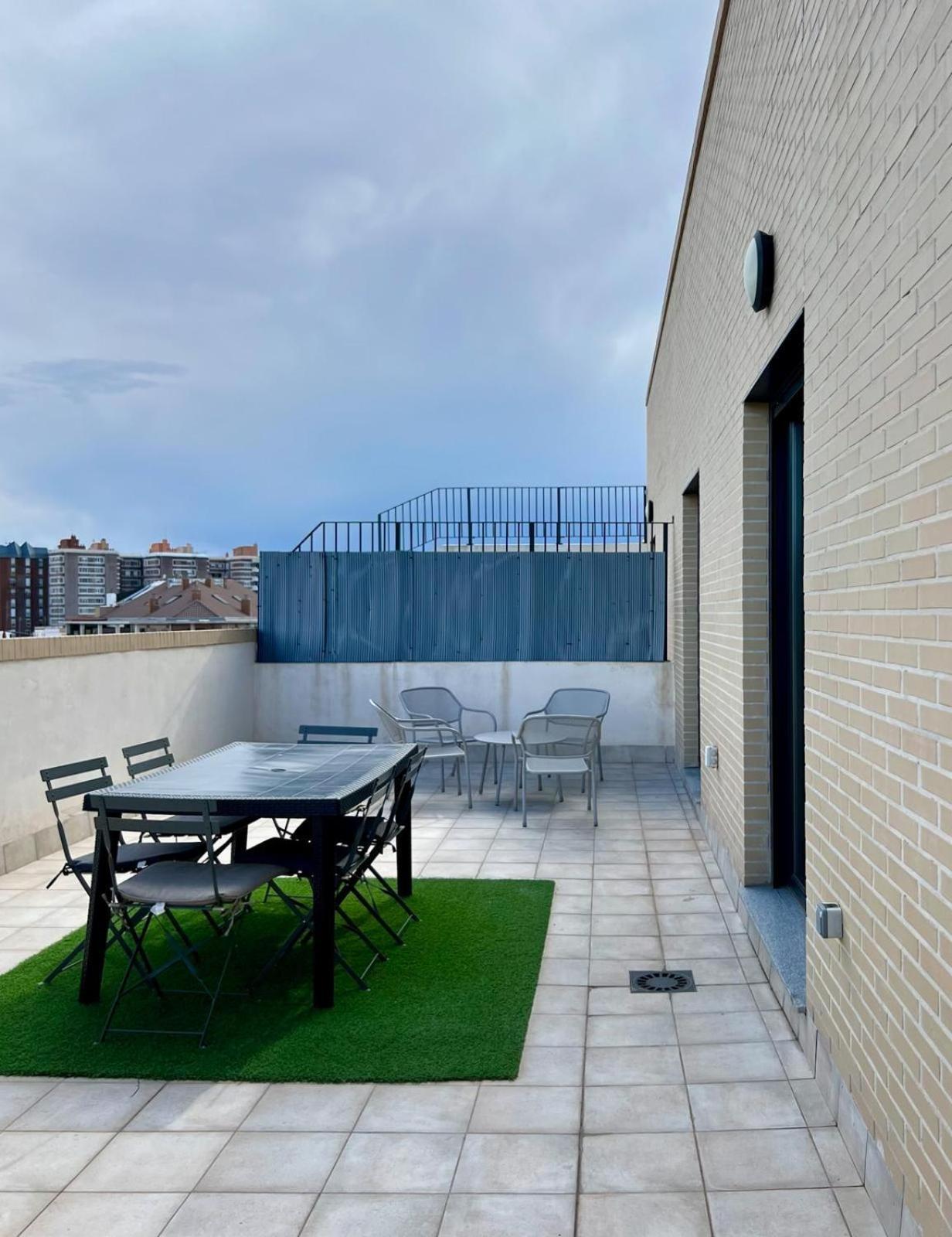 Apartamentos De Pradas فالنسيا المظهر الخارجي الصورة