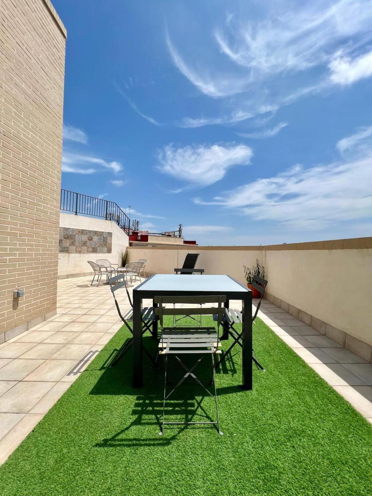 Apartamentos De Pradas فالنسيا المظهر الخارجي الصورة